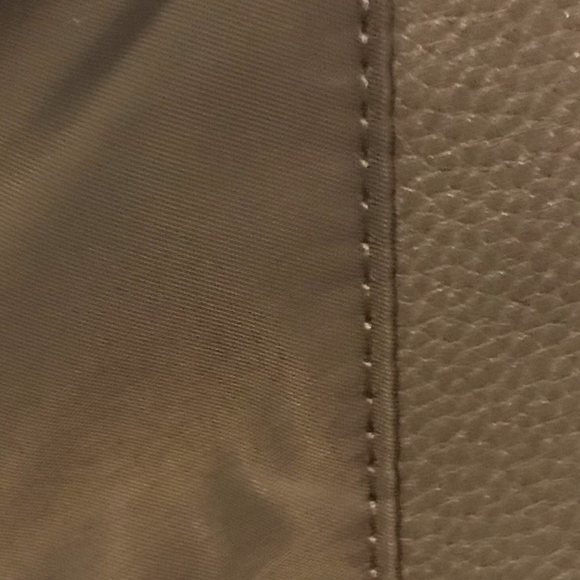 Roots Women Cross Shoulder Bag - Picture 2 of 4